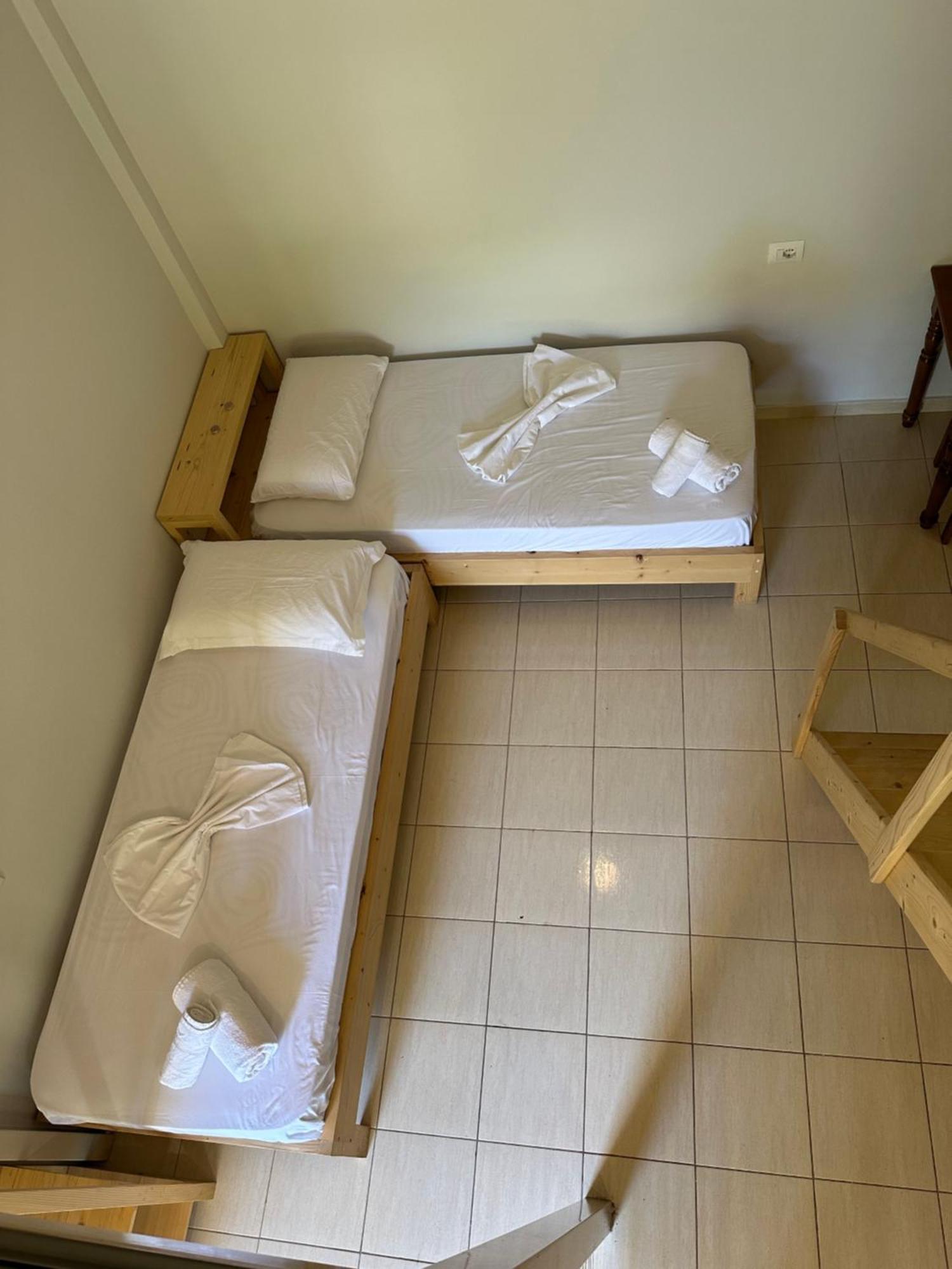 Bora Aparthotel Himare